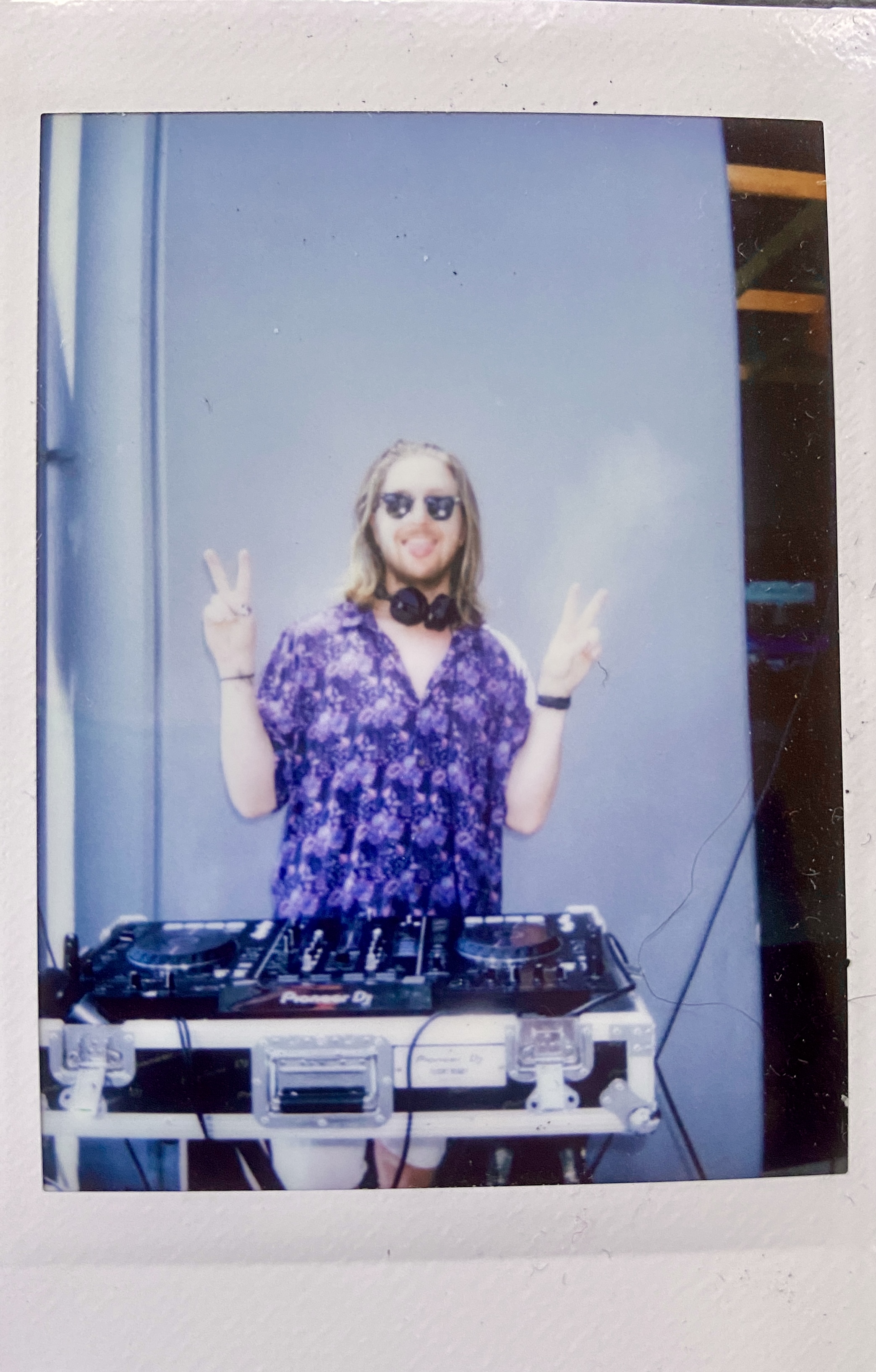 DJ Barry Hell