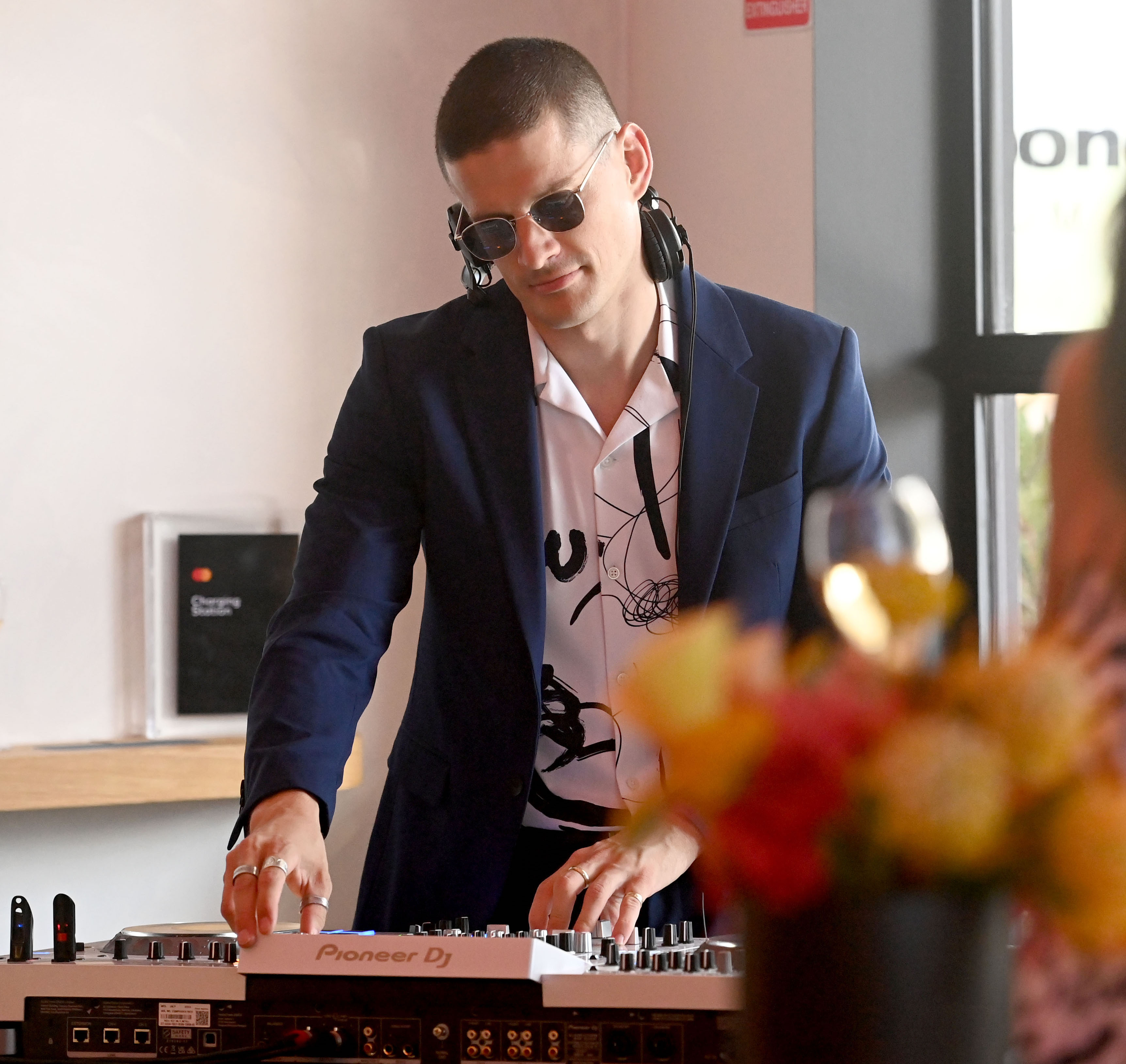 DJ Sean Hugo
