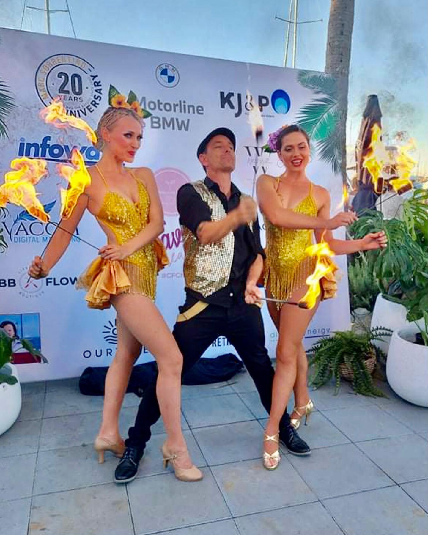 Fire Shows, Stilt Walkers, Circus Acts & Roving Characters