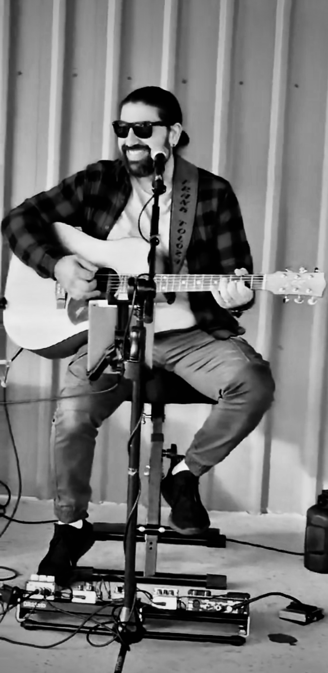 Frank Toloza Music