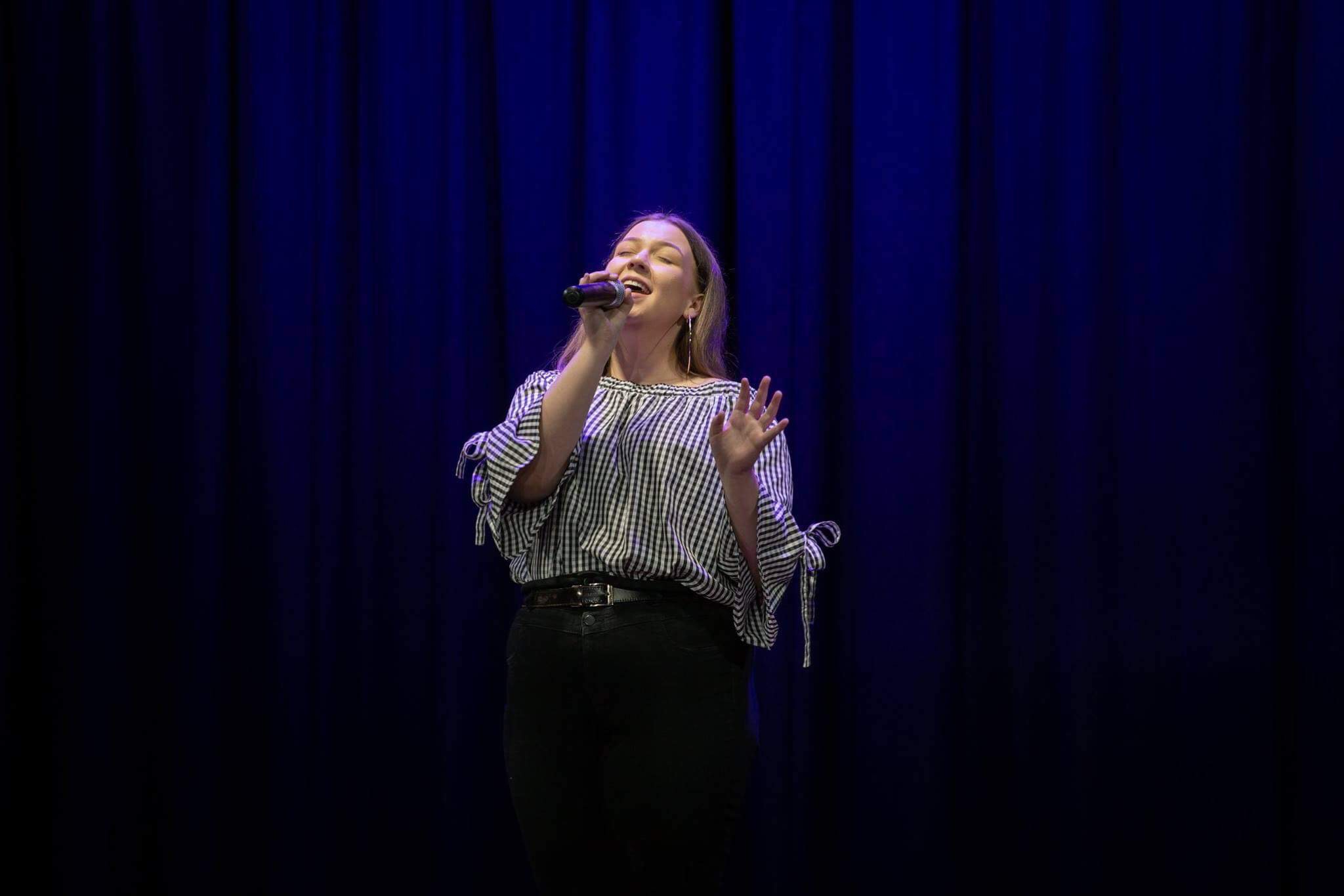 Hayley Vernon Music