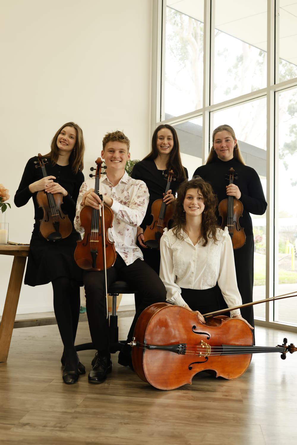 Horizon Strings
