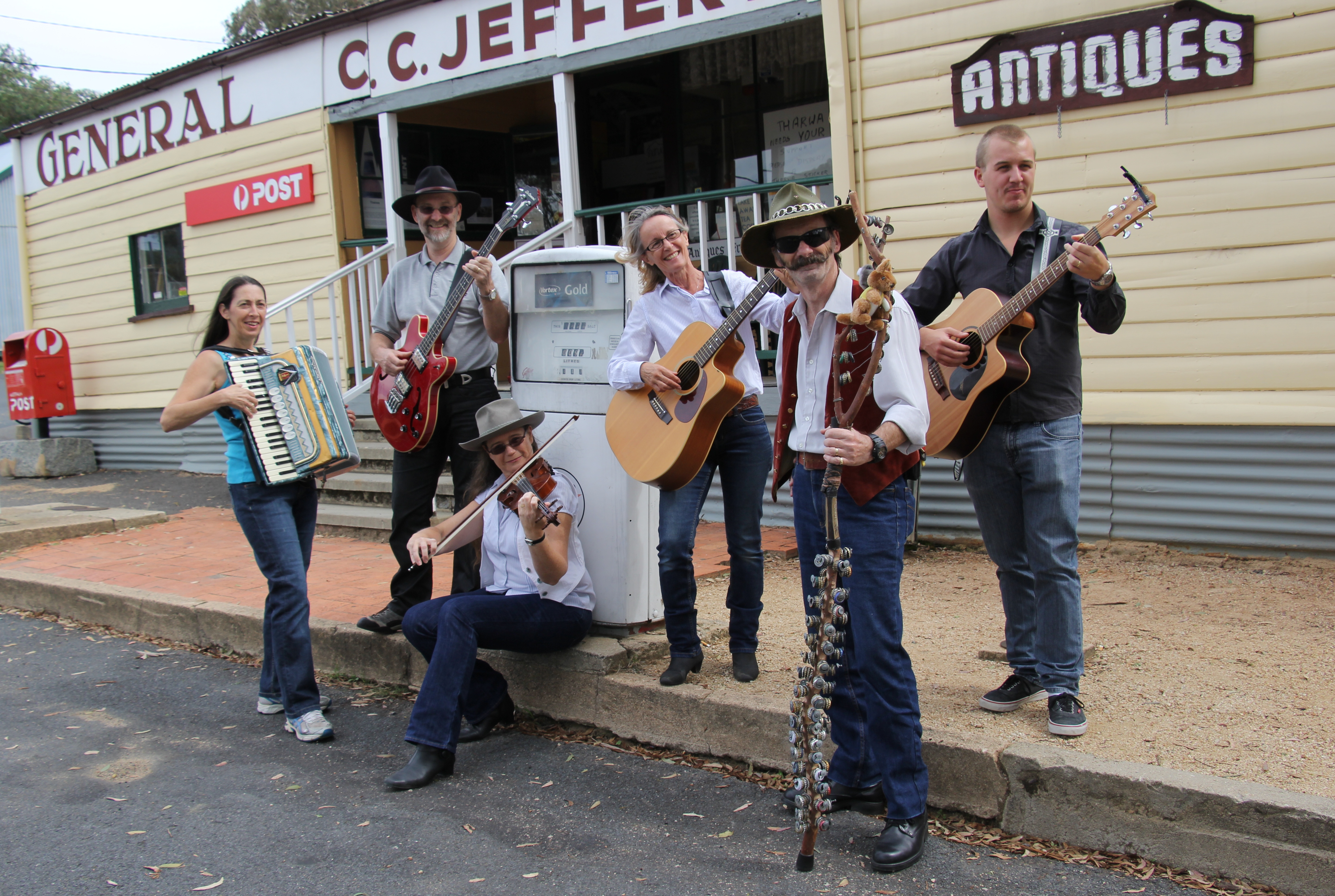 McQuoids Offering Bushband