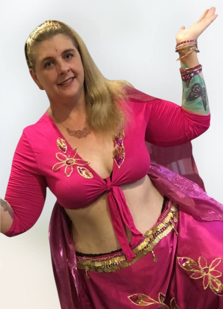 Southern Curves Hula & Belly Dance. - Renee Thebellydancer