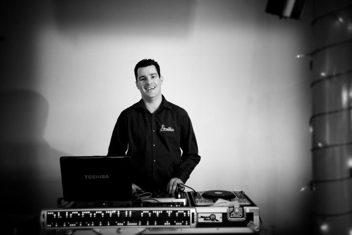 Mobile Millennium DJ's