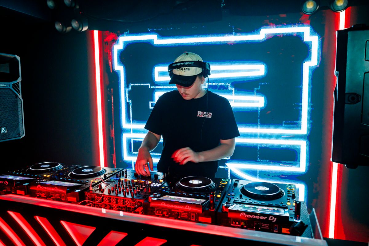 Australien