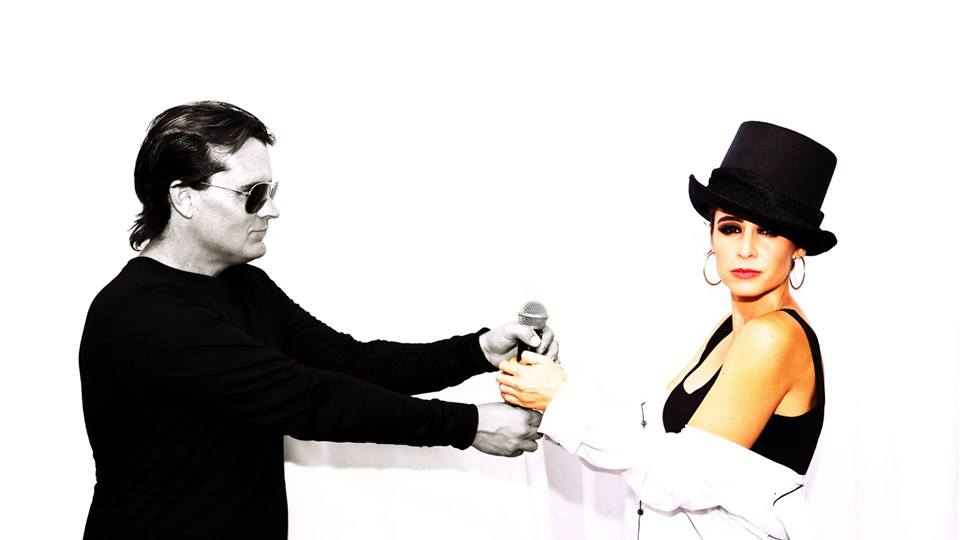 Bryan Adams Vs Shania Twain