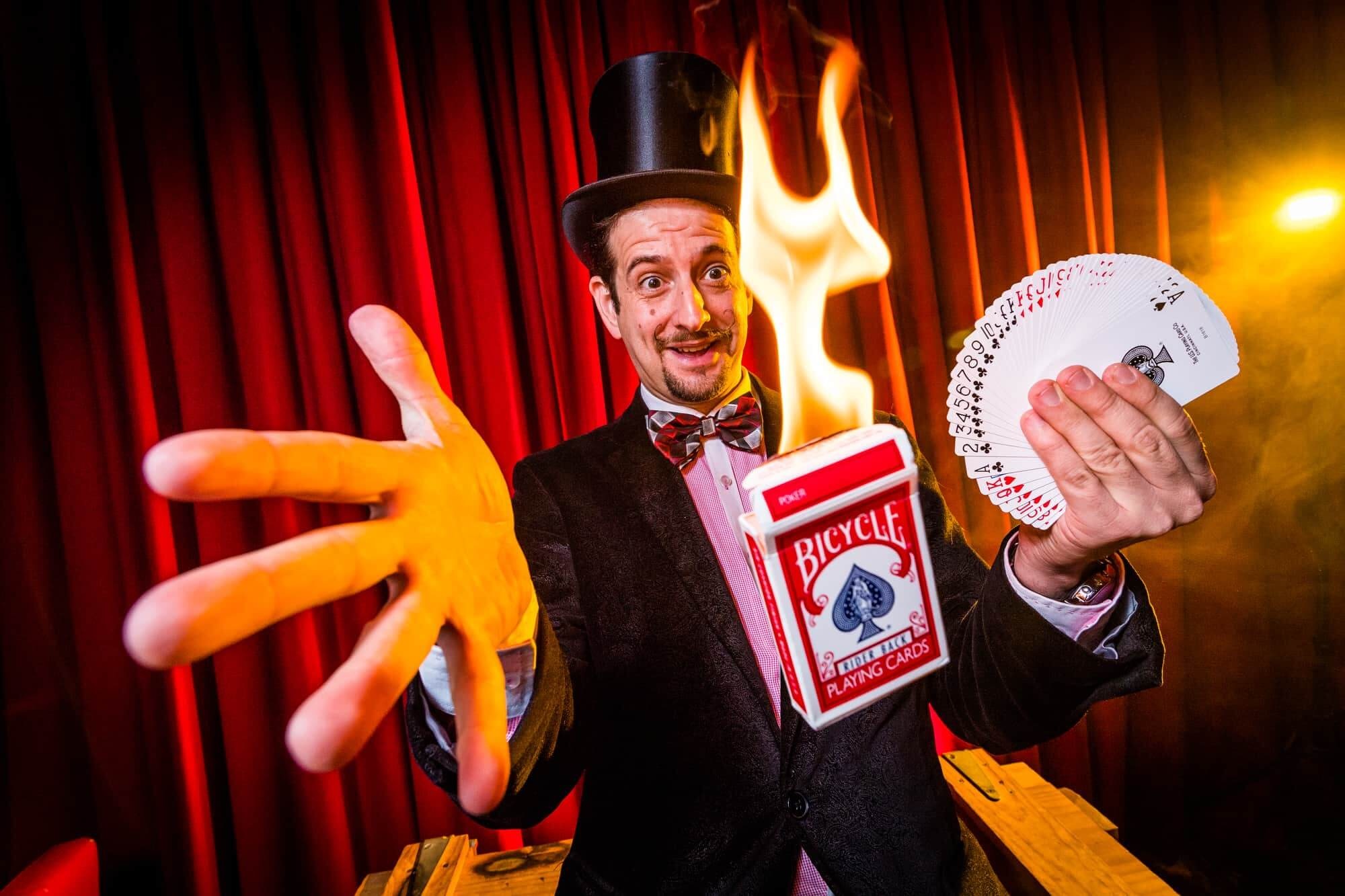 Anthony De Masi - Master of Comedy Magic