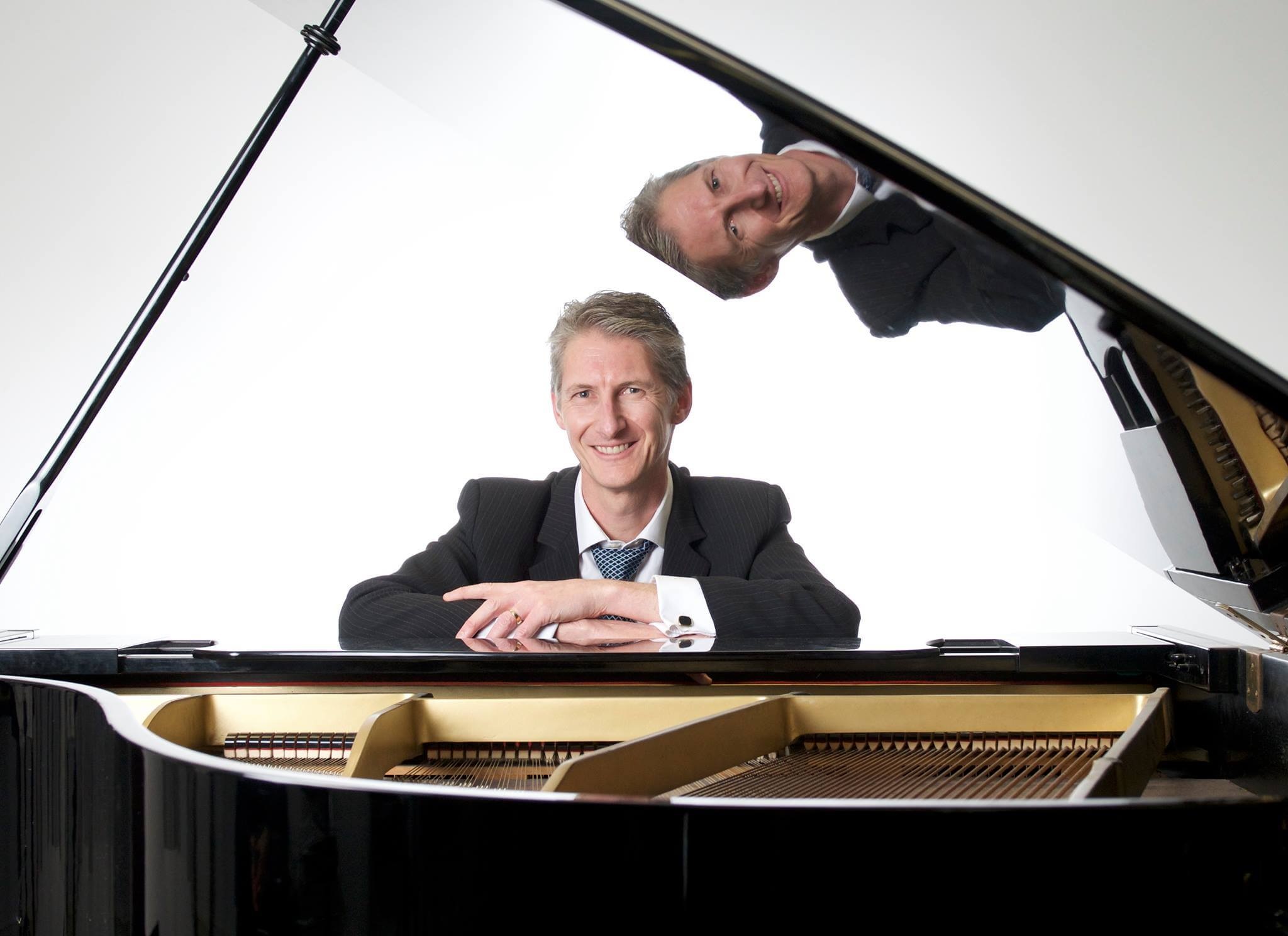Craig | Jazz Pianist