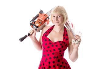 Chainsaw Juggler
