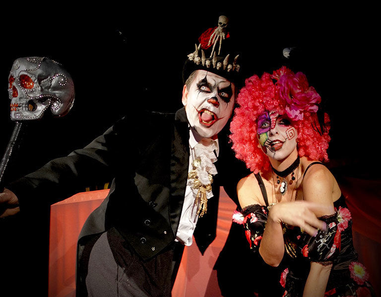 Freak Circus X