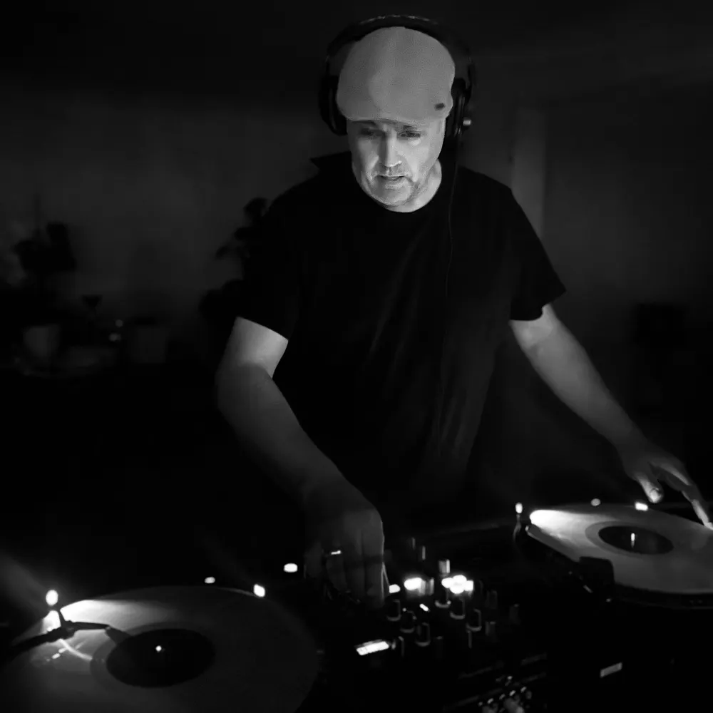 DJ Michael Roberts