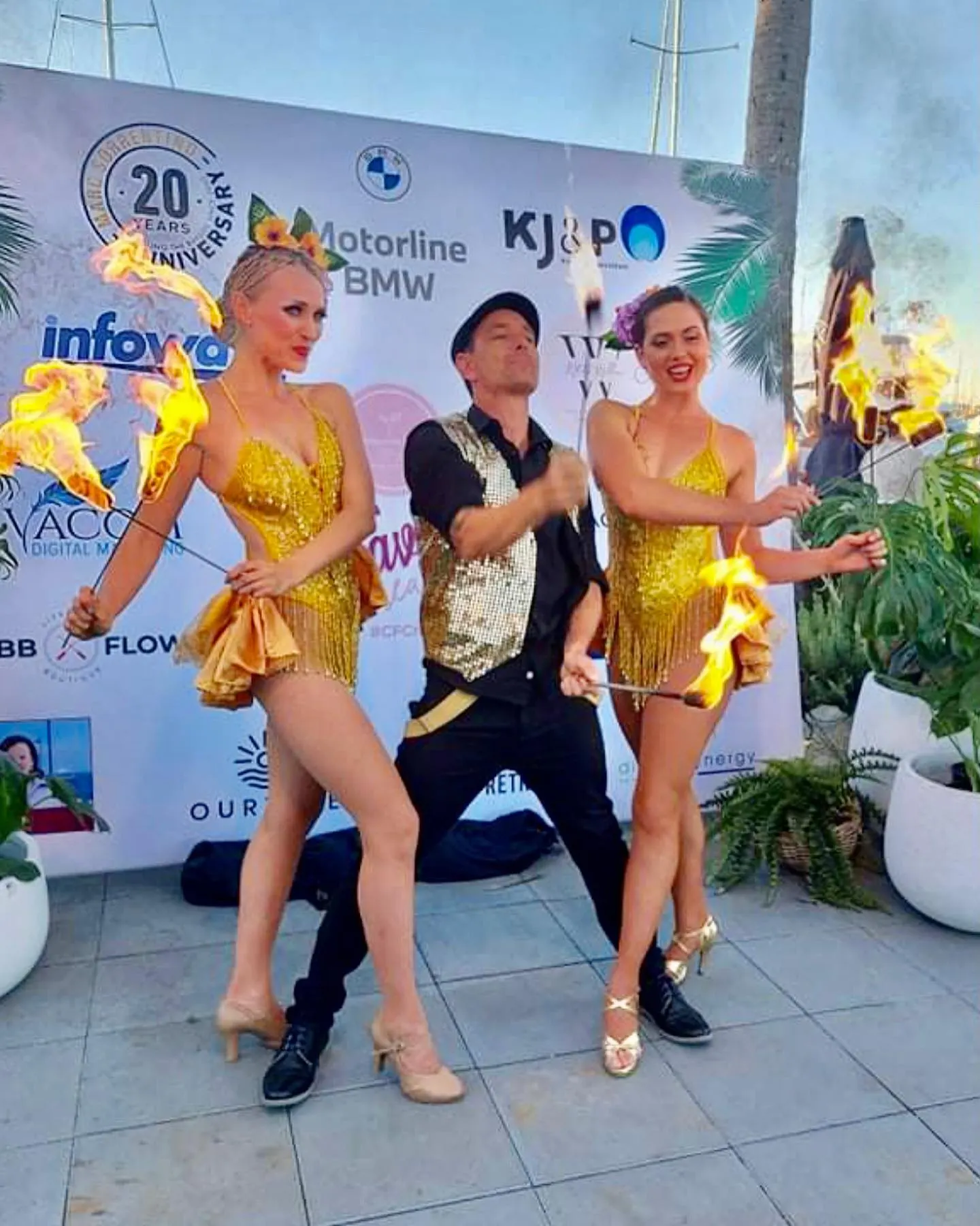 Fire Shows, Stilt Walkers, Circus Acts & Roving Characters