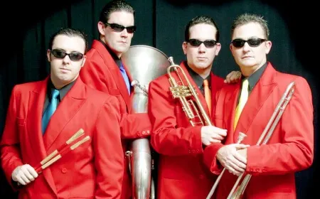 Lounge Brass