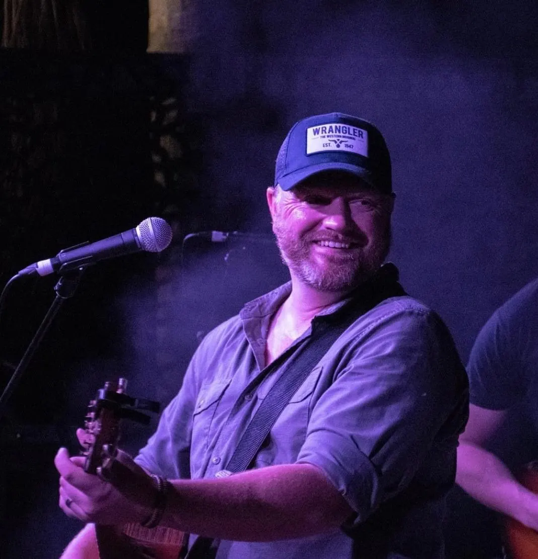 Mark Usher/The Captain/Hurricane
