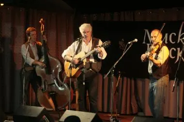 Mucky Duck Bush Band
