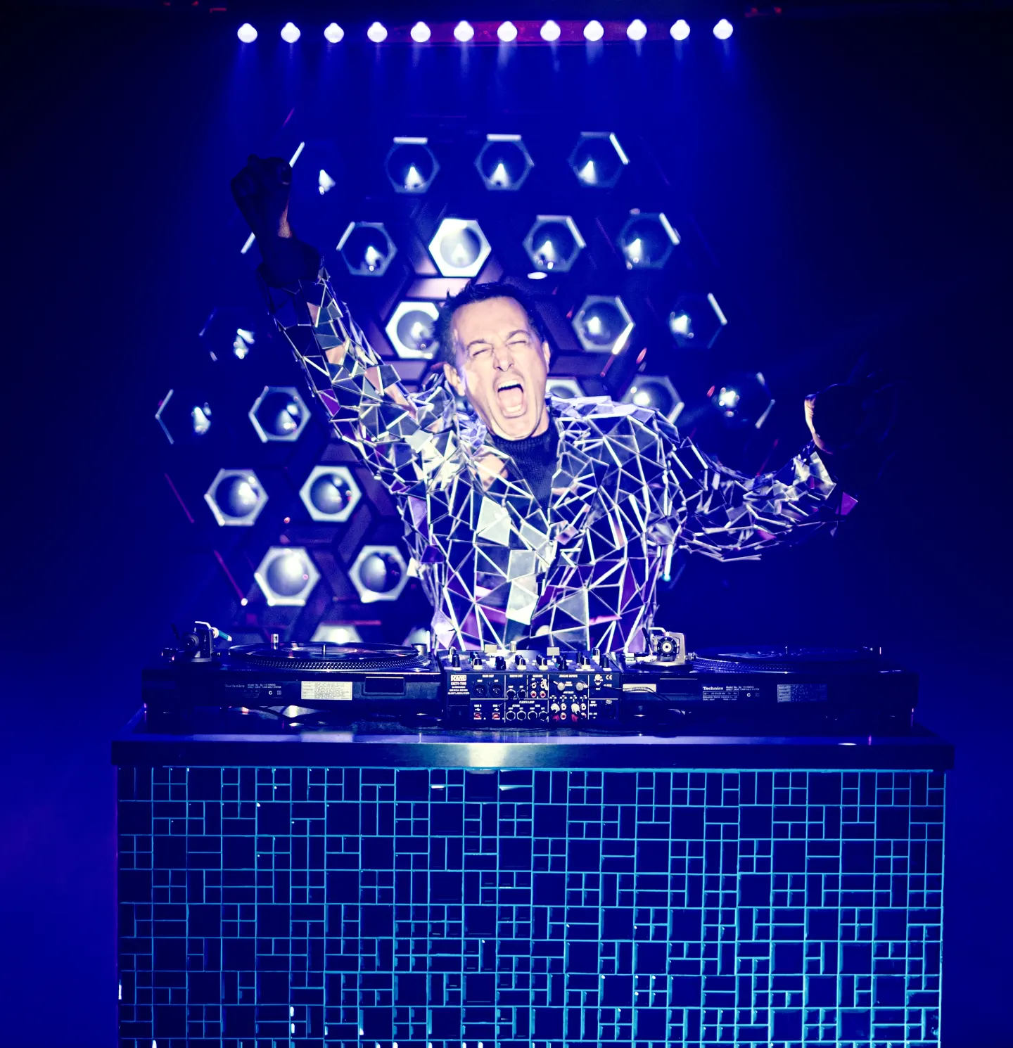 Pro Sound & Lighting