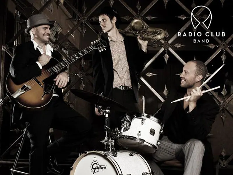 Radio Club Band