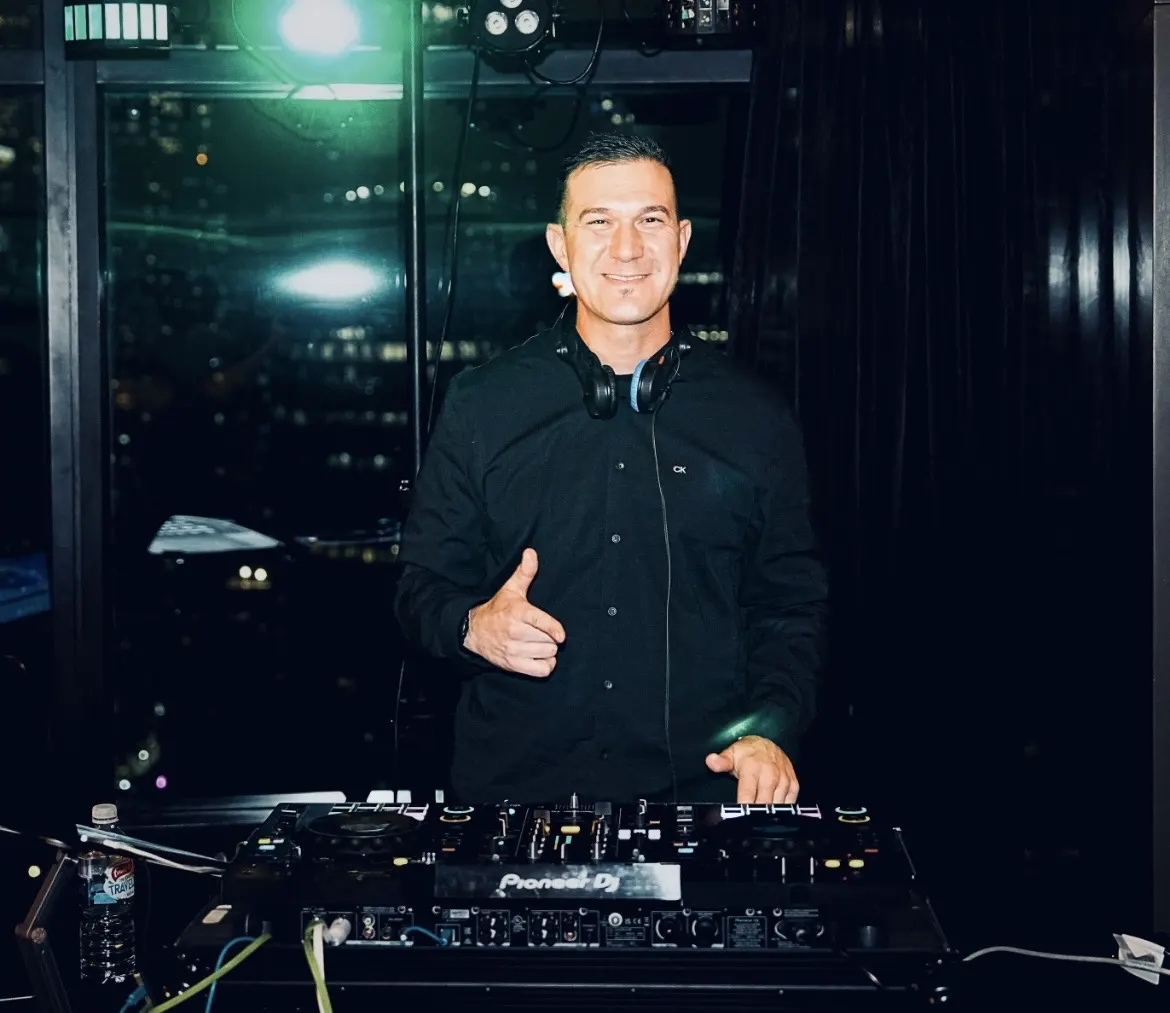 Robbie_dj