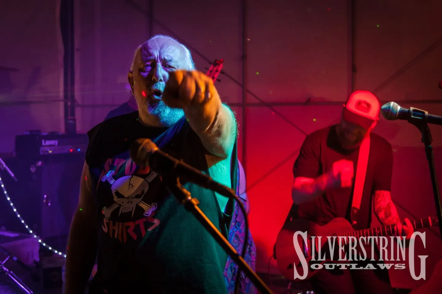The Silverstring Outlaws